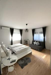 4 STARS APARTMENTS Near Airport