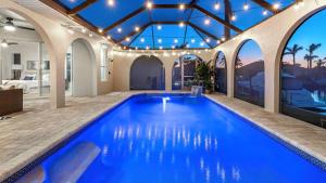 Orlando Villa 5871: Waterfront Retreat with Pool