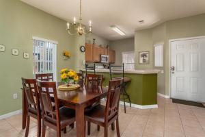 Orlando 6424 Townhome: Family Fun Close to Disney