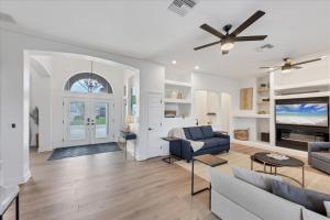 Charlotte County Villa 5878: Waterfront Pool Spa Home