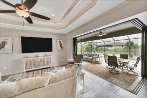 Charlotte County 5882: Relaxing Poolside Retreat