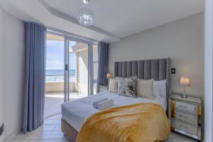 Lagoon Beach Luxury Apartments