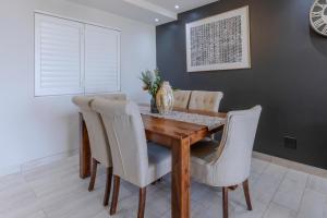 Lagoon Beach Luxury Apartments