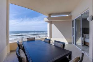 Lagoon Beach Luxury Apartments