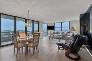 Stay at Sarasota County Villa 1005: Gulf Views Resort Amenities