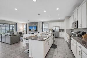 Book Your Dream Stay: Orlando Villa 6455 Awaits You