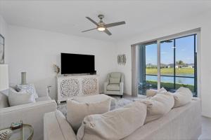 5 Star Villa Holidays Presents: Condo 5899 Getaway