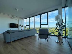 Widok - Klima - WiFi - Netflix - Sauna - Darmowy parking - Siłownia - Obok plaży - Mieszkanie z widokiem na morze 6 osób