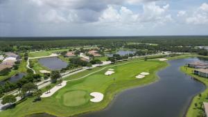 Charlotte County Villa 5900 - Golf Clubhouse Access
