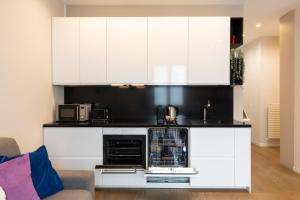 Arena Modern Apartment