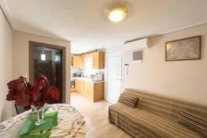 Elena's Home Apt 2 - Pikérmion