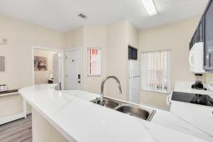 Orlando Villa 6230: A Stylish Family Retreat Near Disney