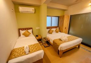 Atithyaa Hotel