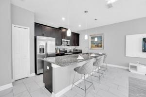 Orlando Villa 6247: Relax in Style at Storey Lake Resort