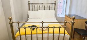 Russel House - 4 Bedroom - The Royal Mile