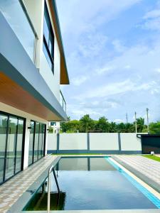 Dragon Pool Villa Aonang