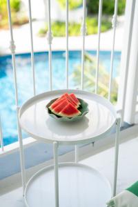 Title Halo Romantic Suite Pool View Gym