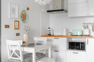 Title Halo Romantic Suite Pool View Gym