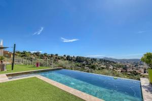 Villas Superbe villa au calme avec vue : photos des chambres