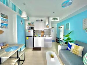 AZURE MANILA 1721 Bahamas Staycation