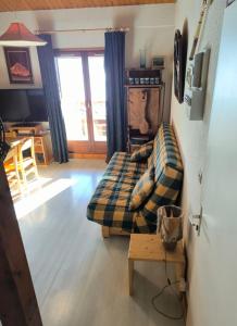 Nice T2 with south-east balcony