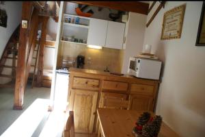 Nice T2 with south-east balcony