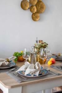 Frank Porter - Millennium Binghatti Residences
