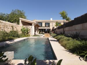 Can Cunso 18, piscina, barbacoa, estilo y confort