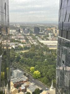 WSP Premium Apartment w Cityview in Melbourne CBD Westside Place w Gym, Pool, Sauna