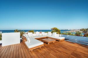 MareLuxe & Pool - Villa By The Sea