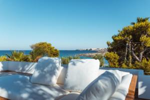 MareLuxe & Pool - Villa By The Sea