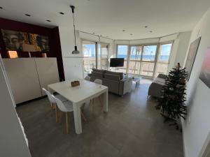 PRIMERA LINEA PLAYA PATACONA, VALENCIA