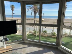 PRIMERA LINEA PLAYA PATACONA, VALENCIA