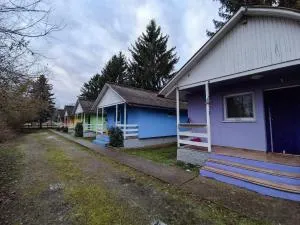 Színes Apartmanok és Kemencés Apartmanok - Cserépfalu