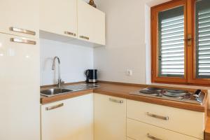 Center Brela Apartment