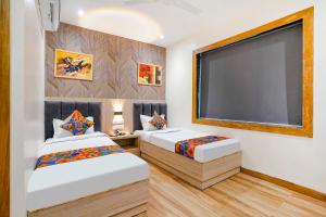 FabHotel Riza International - Nr Nesco Exhibition Centre