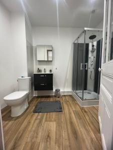 Appart'hotels Gites by Hotel Les Reflets Jaunes : photos des chambres