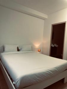 Appart'hotels Gites by Hotel Les Reflets Jaunes : photos des chambres