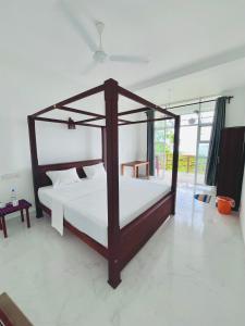 Sea Face Unawatuna- Sunset Retreat Room SeaFace-05