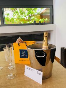 Elegant and Private Living by Neuvel