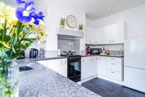 5BR Home 7Min Walk To Wellingborough Town Centre