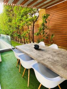 Elegant and Private Living by Neuvel