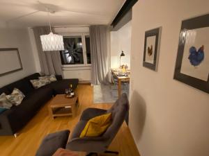 Schöne Wohnung 90qm mit Sonnenterrasse und Aussicht