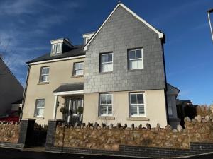 Tobystar house
