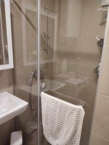 Room in a nice sunny apartment