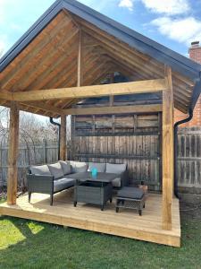 Beautiful Apartment 5 mins from Innisfil Beach