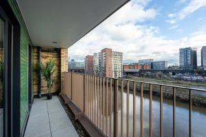 ManchesterCentre , Salford, Lakeside Apartment
