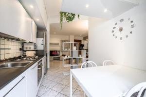 Casa Gioia 50 metres from the metro WiFi AC