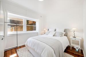 KozyGuru Kirribilli Opera House View 2 Bed Apt