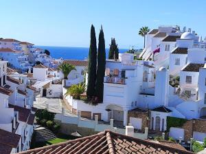SHR062 Two Bedroom Apartment Valparaiso in Nerja
